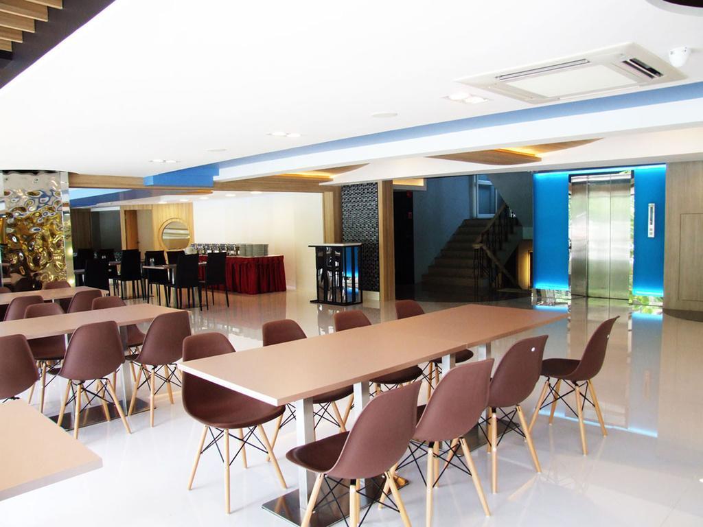 Grand Tower Inn Sathorn Hotel Bangkok Eksteriør bilde