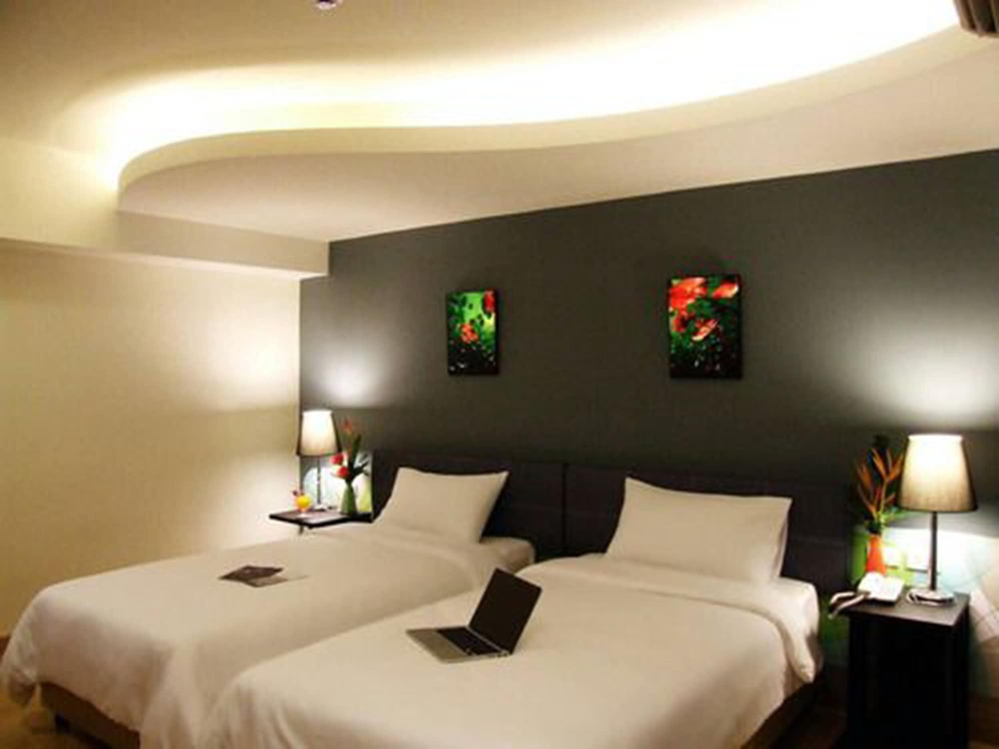 Grand Tower Inn Sathorn Hotel Bangkok Eksteriør bilde