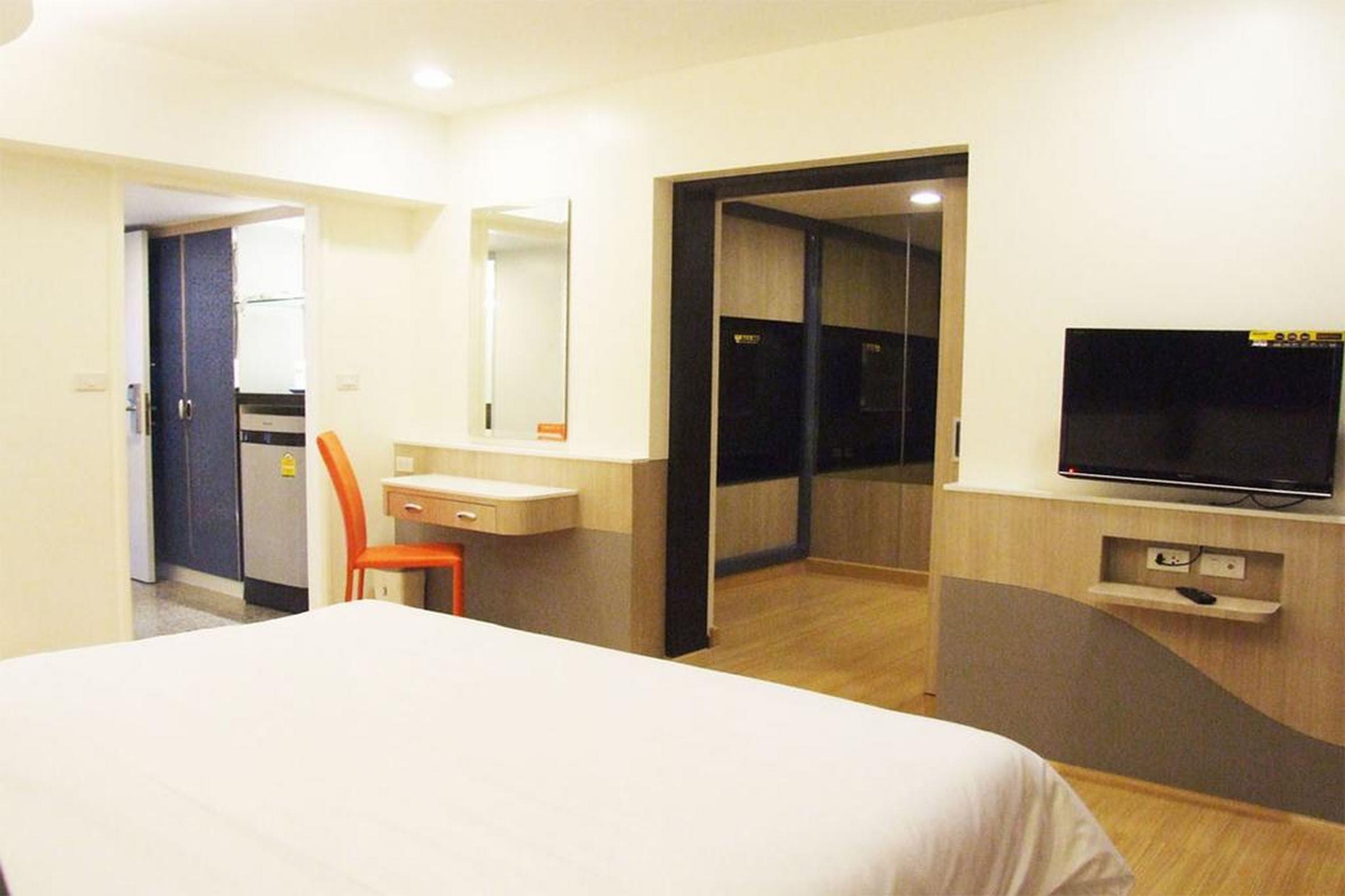 Grand Tower Inn Sathorn Hotel Bangkok Eksteriør bilde
