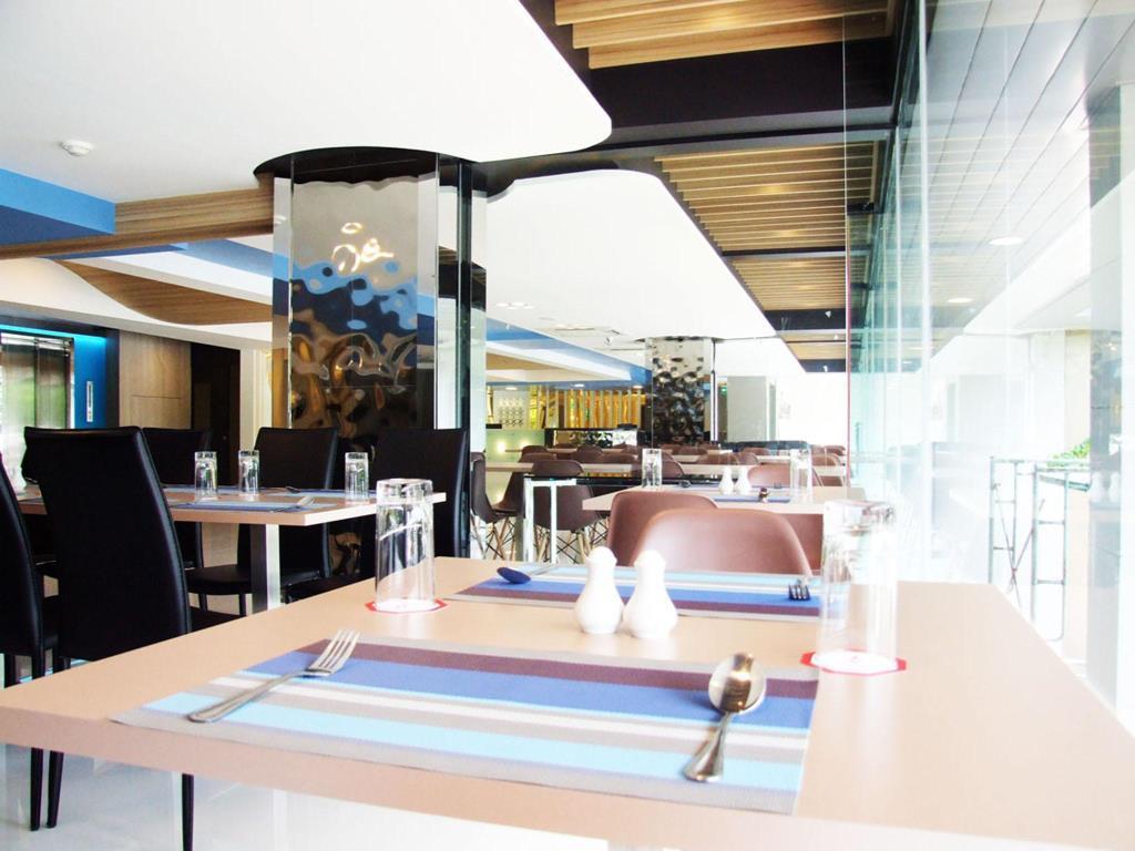 Grand Tower Inn Sathorn Hotel Bangkok Eksteriør bilde