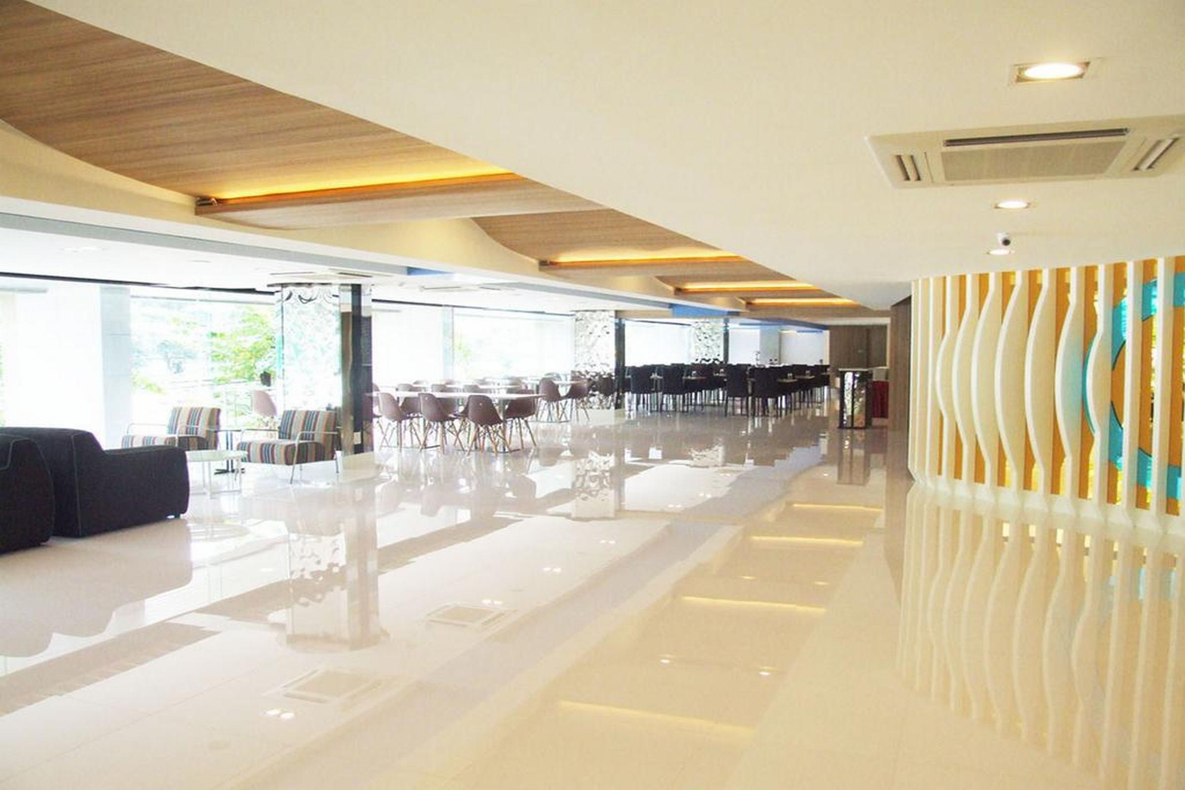 Grand Tower Inn Sathorn Hotel Bangkok Eksteriør bilde