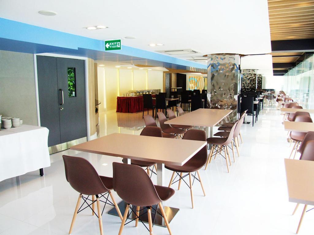 Grand Tower Inn Sathorn Hotel Bangkok Eksteriør bilde
